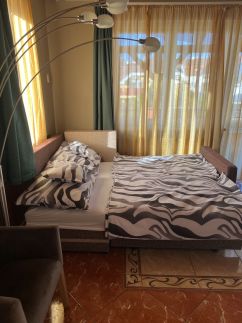 Júlia-Gyöngyvirág Apartman21