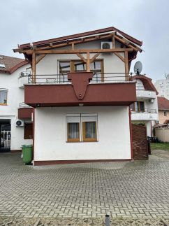 Júlia-Gyöngyvirág Apartman18