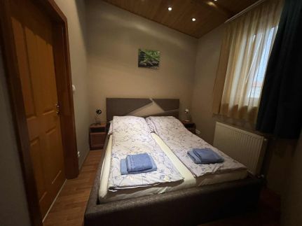 Júlia-Gyöngyvirág Apartman8