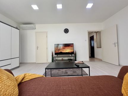 CalvinForumGreatChurchMainSquare17