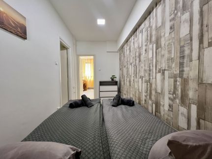 CalvinForumGreatChurchMainSquare5