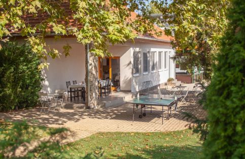 Platán Garden & Rooms25