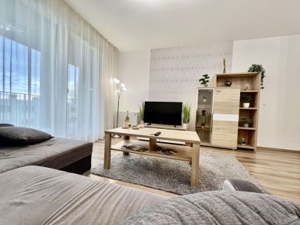 UniversityAquaticumGreatForestClinicalCenter12