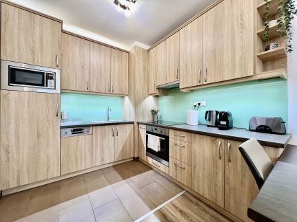 UniversityAquaticumGreatForestClinicalCenter19