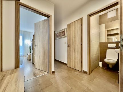 UniversityAquaticumGreatForestClinicalCenter29