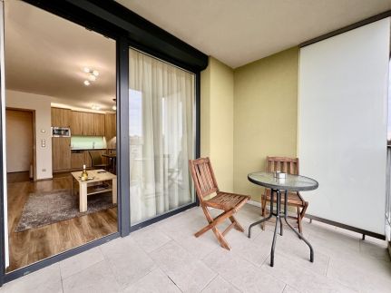 UniversityAquaticumGreatForestClinicalCenter32