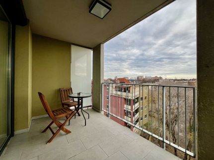 UniversityAquaticumGreatForestClinicalCenter34