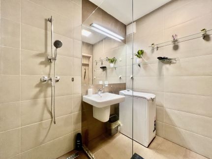 UniversityAquaticumGreatForestClinicalCenter40