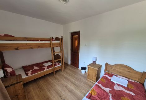 Fehér Gólya Pihenőporta8