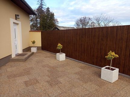 President Apartmanház20