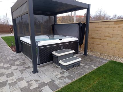 President Apartmanház22