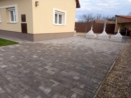 President Apartmanház2