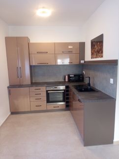 President Apartmanház6