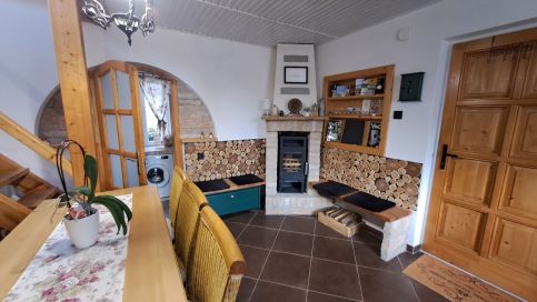 Cseligevi Vendégház4