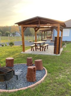 Izabella Vendégház11