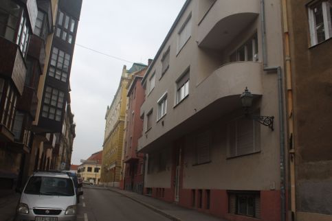 Downtown Studio Apartman2