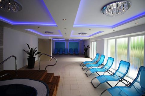 Holiday Apartman & Spa8