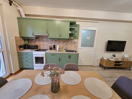 Zoli Kölcsey Apartman9