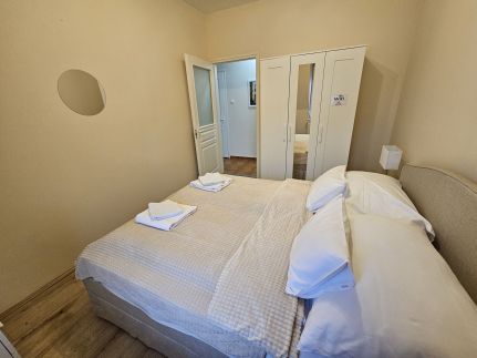 Zoli Kölcsey Apartman6