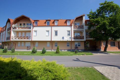Zoli Kölcsey Apartman