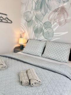 HelloWine Apartman III12