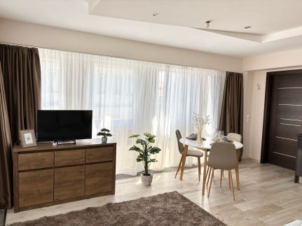 HelloWine Apartman III13