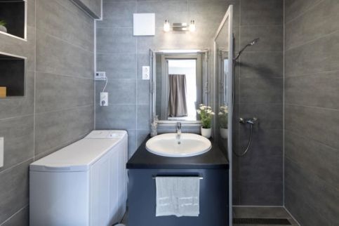 HelloWine Apartman III18