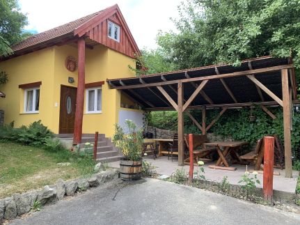 Kapolcsi Kecskekő10