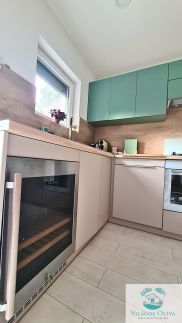 Világos Kert Oliva14