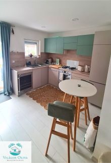 Világos Kert Oliva2