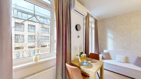 White Lotus Apartman9