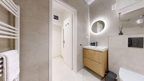 White Lotus Apartman12