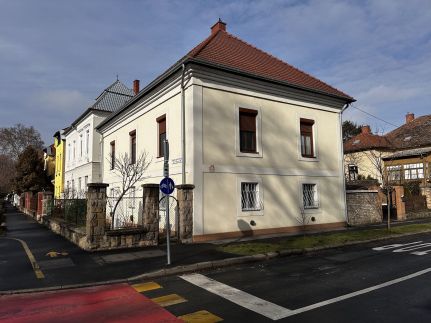 Petőfi sarok apartman1