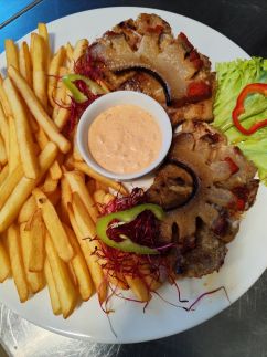 Esterházy Fogadó33