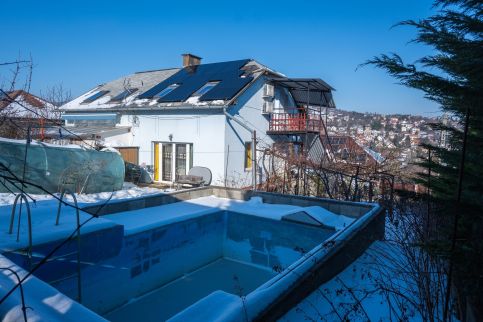 Pilis kapuja 65 Apartman5