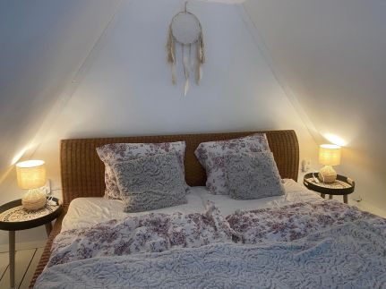 Moonlight Balcony Wine House5