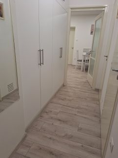 László Apartman13