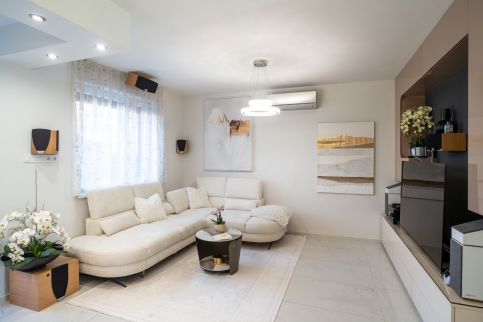 Allure Luxury Home22