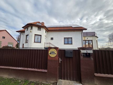 Hipster Vom Malida Kennel & Vendégház