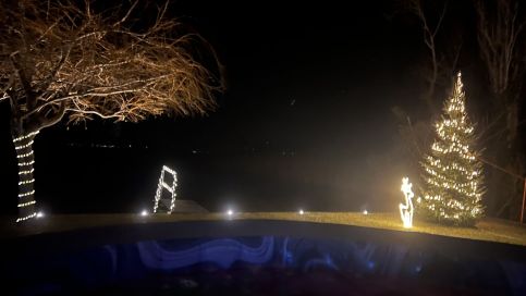 Balaton a kertben, Villa,5