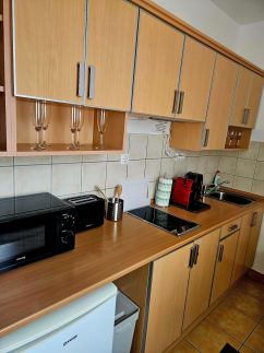 Auróra Apartman Club MenDan10