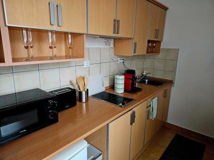 Auróra Apartman Club MenDan15