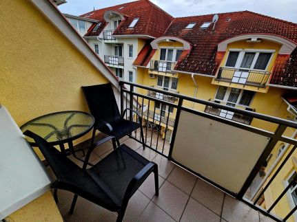 Auróra Apartman Club MenDan24