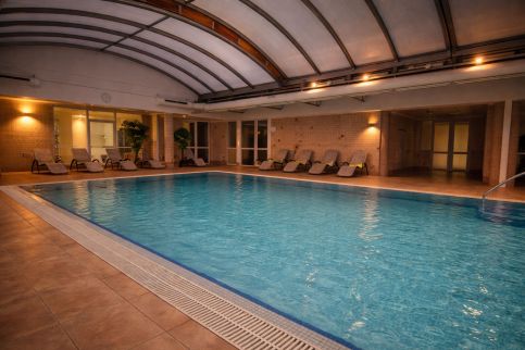 Auróra Apartman Club MenDan28