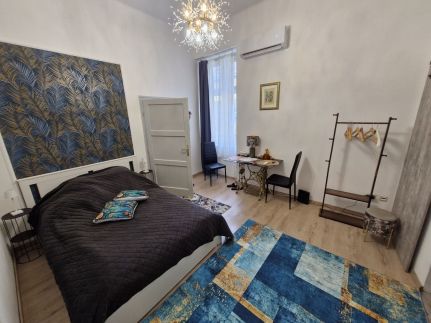 Buy the Wall Apartman4