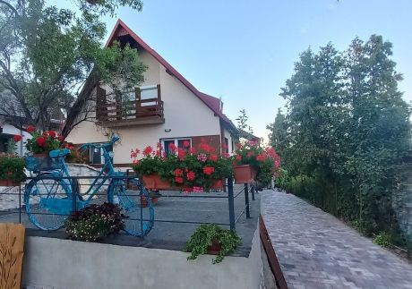 Bike & Garden Relax Apartman