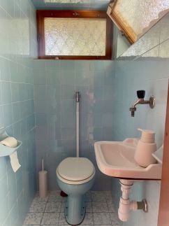 Vintage Lake House14