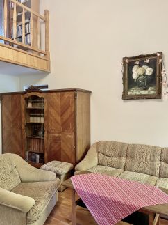 Vintage Lake House5