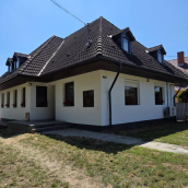 Családfa Vendégház