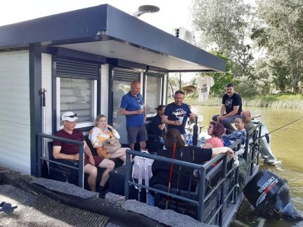 Vizipók Úszóház4